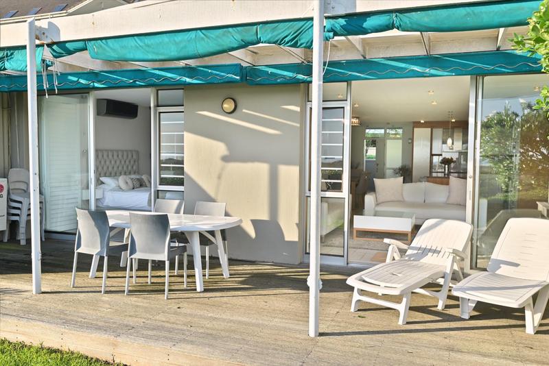 To Let 3 Bedroom Property for Rent in Dolphin Beach Western Cape